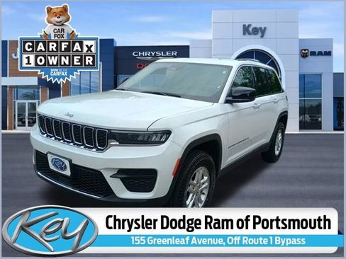 Used 2023 Jeep Grand Cherokee Laredo w/ Luxury Tech Group I AWD/4WD image 1