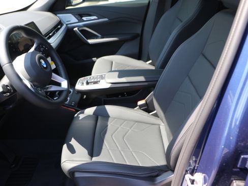 Used 2025 BMW X1 xDrive28i w/ Premium Package AWD/4WD image 15