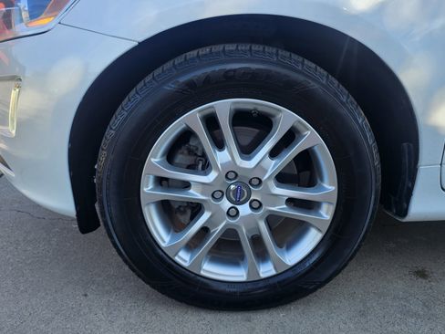 Used 2015 Volvo XC60 T5 Platinum image 14