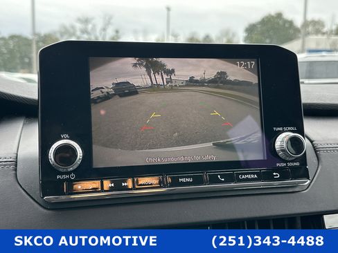 Used 2023 Mitsubishi Outlander ES image 17