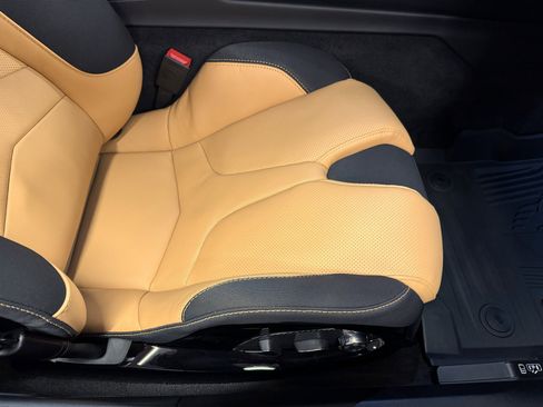 Used 2023 Chevrolet Corvette Stingray Preferred Cpe w/ 2LT image 33