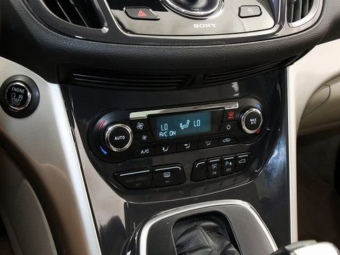 Used 2013 Ford Escape SEL image 19