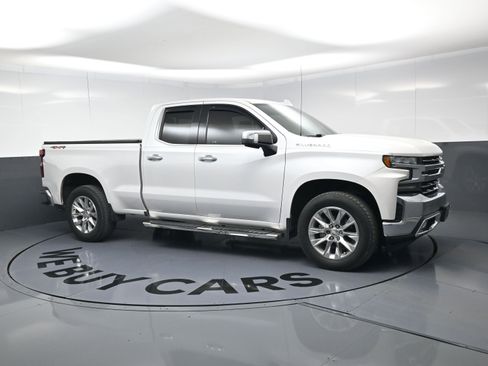 Used 2019 Chevrolet Silverado 1500 LTZ w/ LTZ Convenience Package image 2
