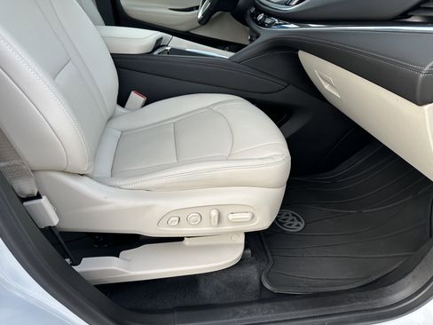 Used 2024 Buick Enclave Premium w/ Experience Buick Package image 43