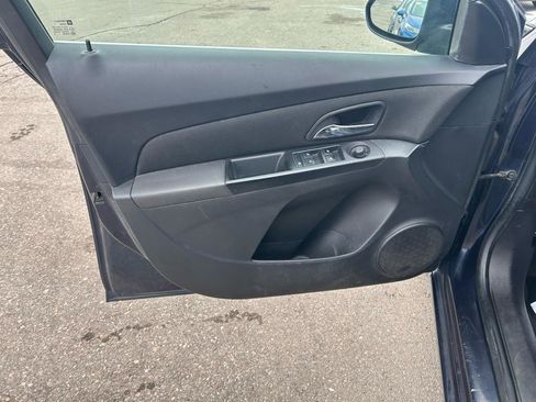 Used 2014 Chevrolet Cruze LT image 14