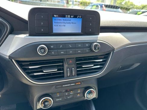 Used 2022 Ford Escape S AWD/4WD image 17