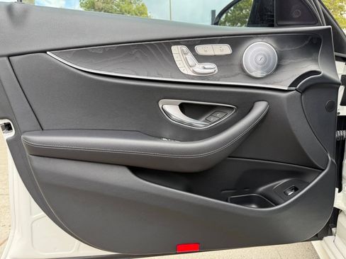 Used 2018 Mercedes-Benz E 300 image 21