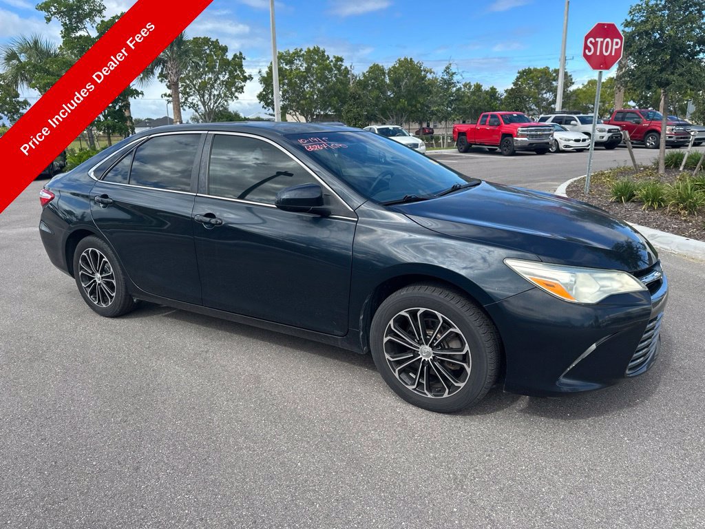 Used 2017 Toyota Camry LE FWD image 4