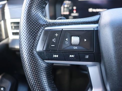 Used 2024 Mitsubishi Outlander 4WD Plug-In Hybrid image 23