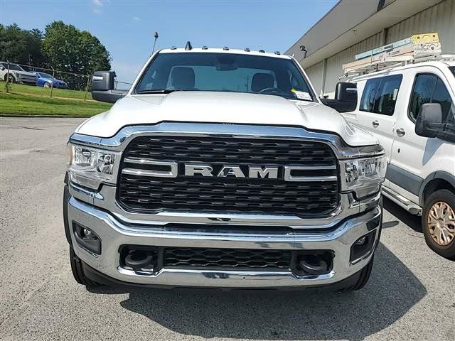 Used 2024 RAM 4500 SLT w/ Quick Order Package 2YG SLT RWD image 3