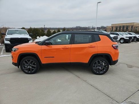 New 2026 Jeep Compass Limited AWD/4WD image 2