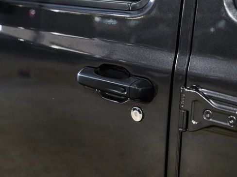 Used 2021 Jeep Wrangler Unlimited Rubicon image 42