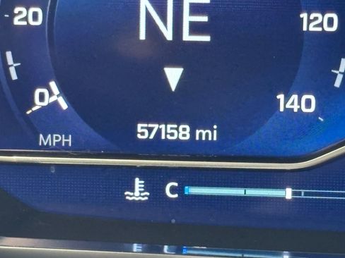 Used 2023 Chevrolet Tahoe Z71 w/ Off-Road Capability Package image 20