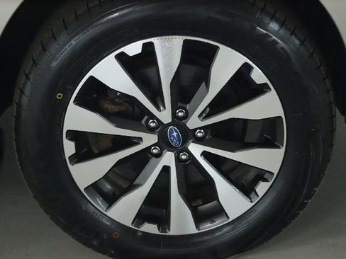 Used 2016 Subaru Outback 2.5i Limited AWD/4WD image 10