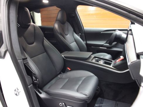 Used 2023 Tesla Model X 7 Seater AWD Driving Com 4 image 20