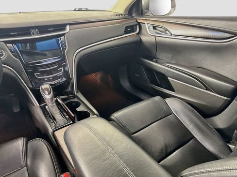 Used 2019 Cadillac XTS Luxury FWD image 24