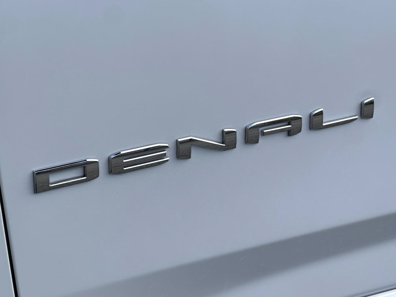 Used 2021 GMC Yukon Denali AWD/4WD image 35