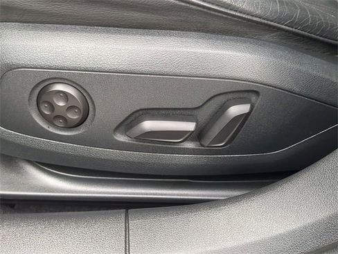 Used 2017 Audi A4 2.0T Premium image 15