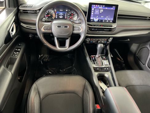 Used 2022 Jeep Compass Trailhawk w/ Trailhawk Convenience Group AWD/4WD image 21