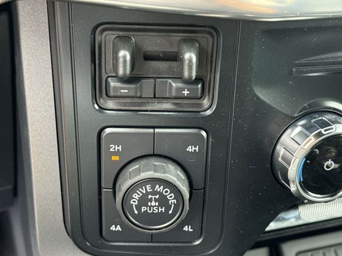 New 2025 Ford F150 Lariat w/ Equipment Group 502A High image 23