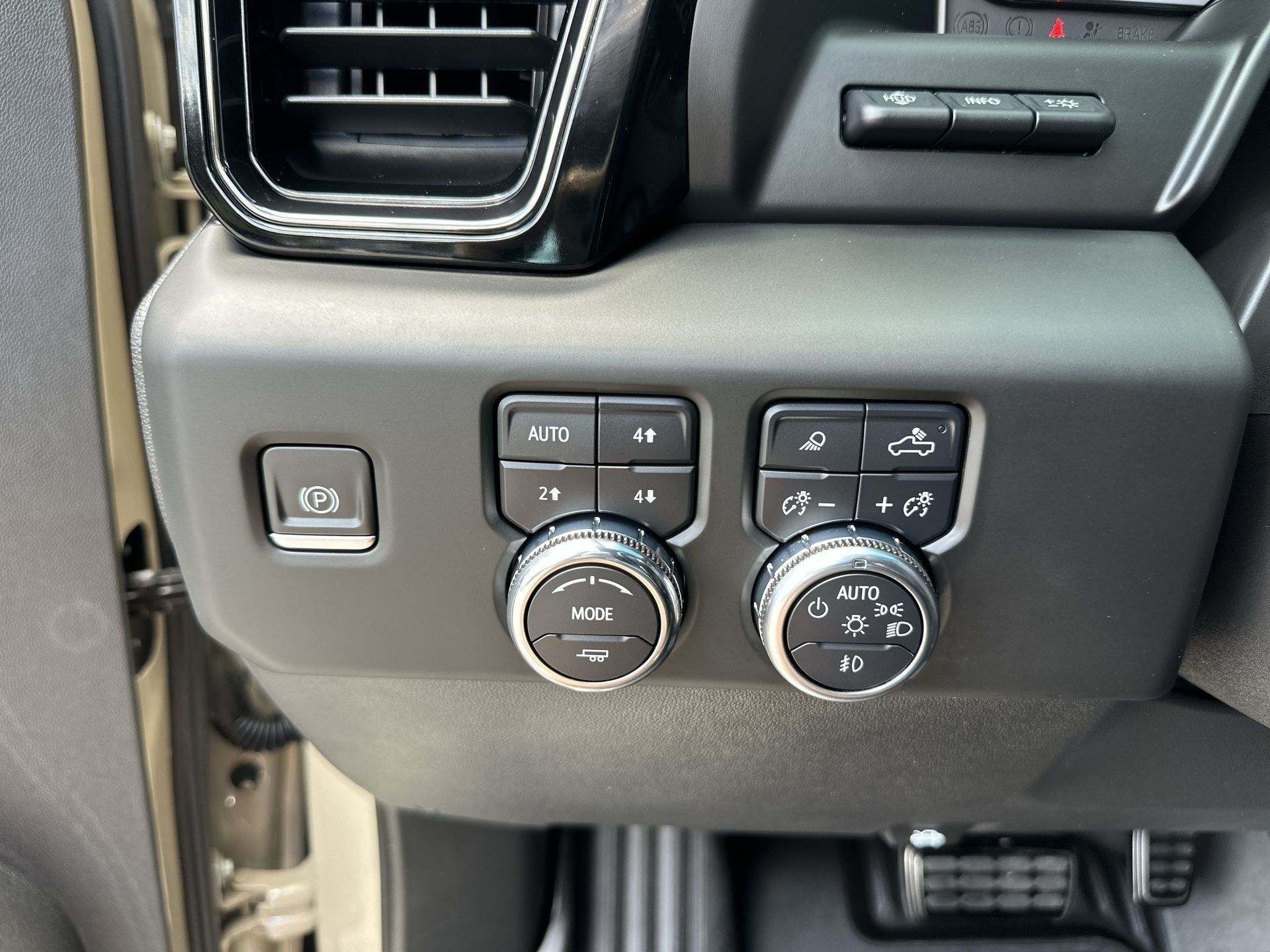 Certified 2022 GMC Sierra 1500 AT4X AWD/4WD image 18