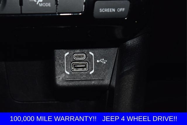 Used 2024 Jeep Compass Latitude AWD/4WD image 29