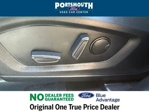 Used 2022 Ford Explorer XLT w/ Equipment Group 202A image 22