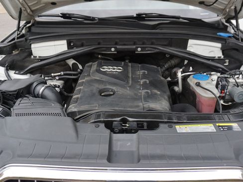 Used 2017 Audi Q5 2.0T Premium Plus w/ Premium Plus Package image 32