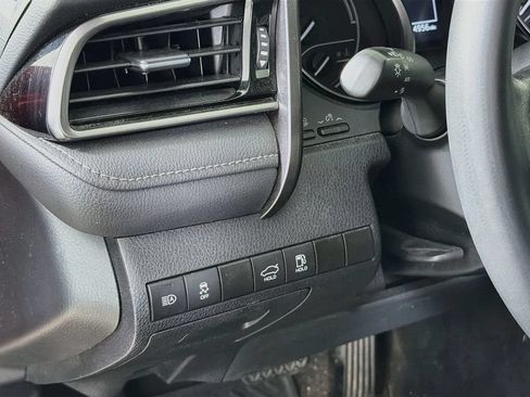 Used 2024 Toyota Camry SE w/ Audio Upgrade Package FWD image 13