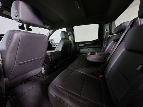 Used 2024 GMC Sierra 1500 SLT AWD/4WD image 13