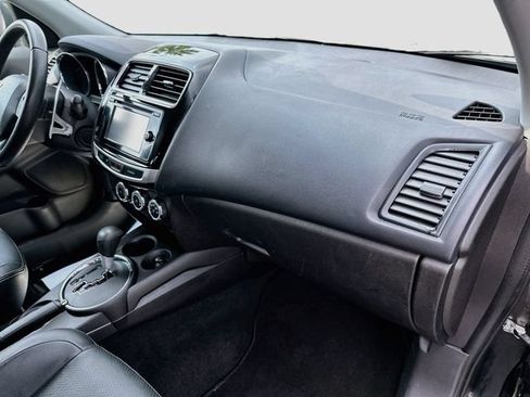 Used 2015 Mitsubishi Outlander Sport SE AWD/4WD image 29