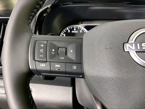 New 2026 Nissan Pathfinder SV image 28