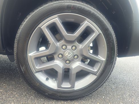 Used 2023 Honda Passport EX-L image 9