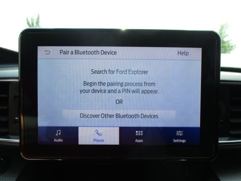 Used 2020 Ford Explorer XLT w/ Equipment Group 202A AWD/4WD image 21