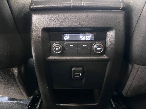 Certified 2023 Chevrolet Traverse LT AWD/4WD image 13
