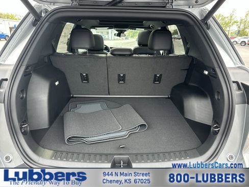 New 2026 Chevrolet Equinox RS w/ Convenience Package III AWD/4WD image 22