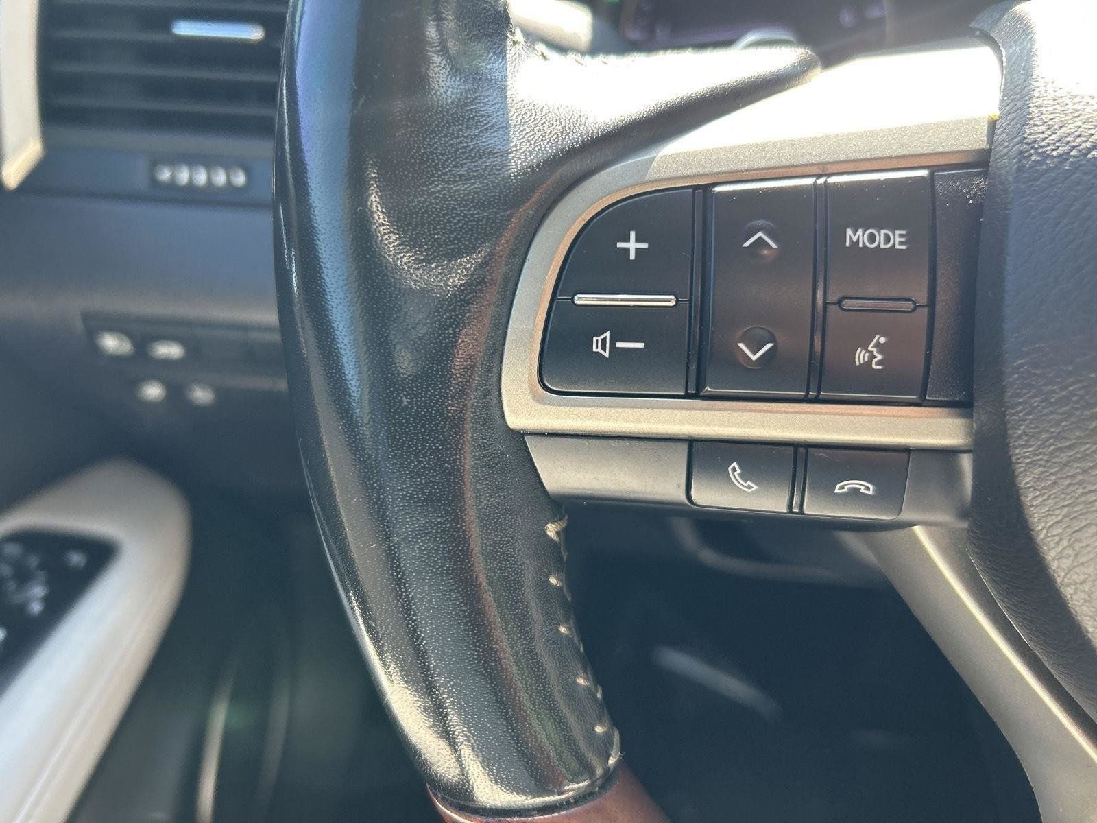 Used 2020 Lexus RX 350 AWD w/ Premium Package image 16