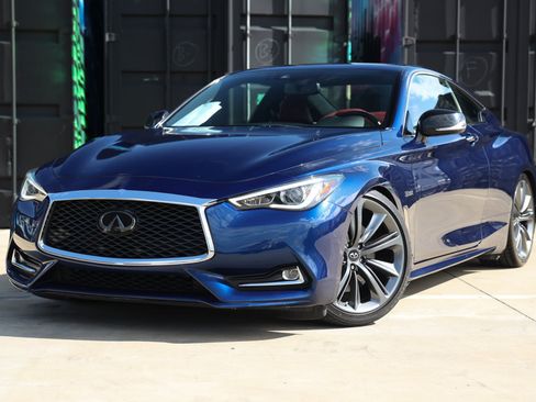 Used 2019 INFINITI Q60 Red Sport 400 RWD image 1