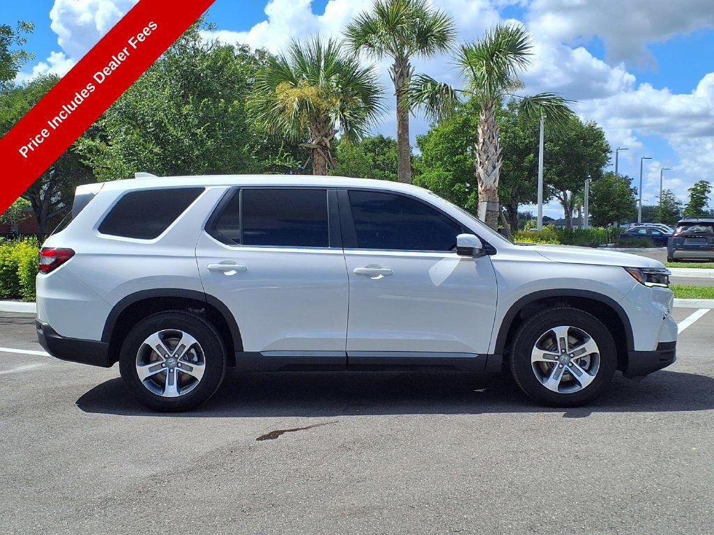 Used 2025 Honda Pilot EX-L image 9