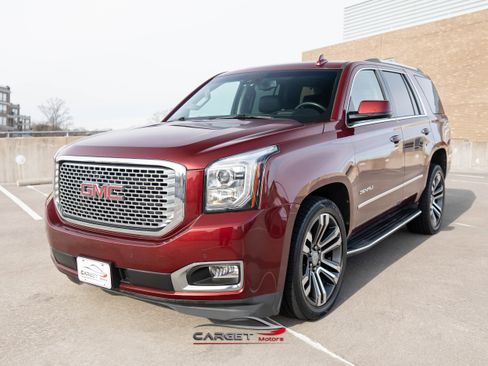 Used 2017 GMC Yukon Denali w/ Open Road Package image 3