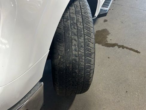 Used 2024 Ford F150 Lariat w/ Equipment Group 502A High AWD/4WD image 18