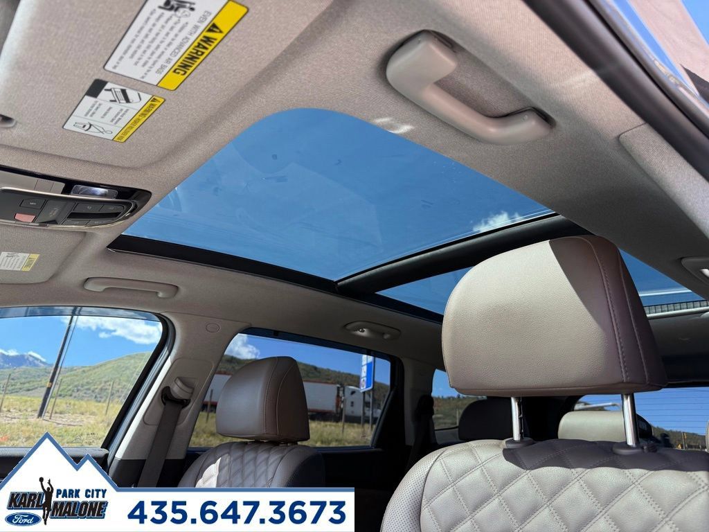 Used 2022 Hyundai Santa Fe Limited AWD/4WD image 23