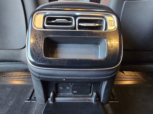 Used 2022 Mercedes-Benz S 500 4MATIC w/ AMG Line Package image 22