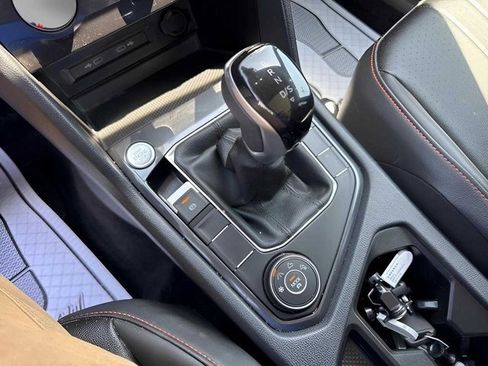 Used 2024 Volkswagen Tiguan Wolfsburg Edition image 32