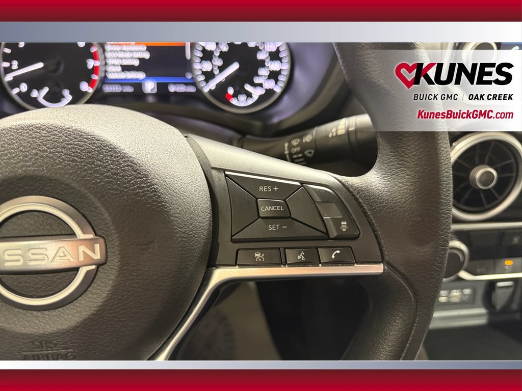 Used 2024 Nissan Sentra SV FWD image 18