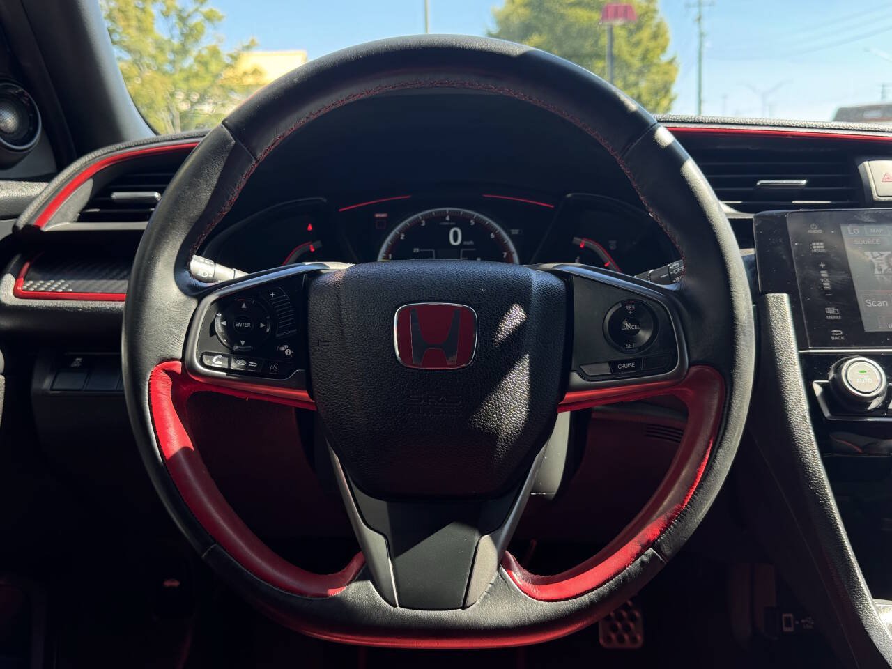 Used 2018 Honda Civic Type R image 21