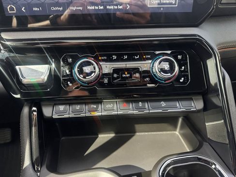 Used 2026 GMC Sierra 2500 AT4 w/ AT4 Premium Plus Package image 21