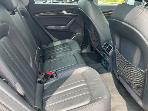 Used 2018 Audi Q5 2.0T Premium Plus w/ Premium Plus Package AWD/4WD image 12