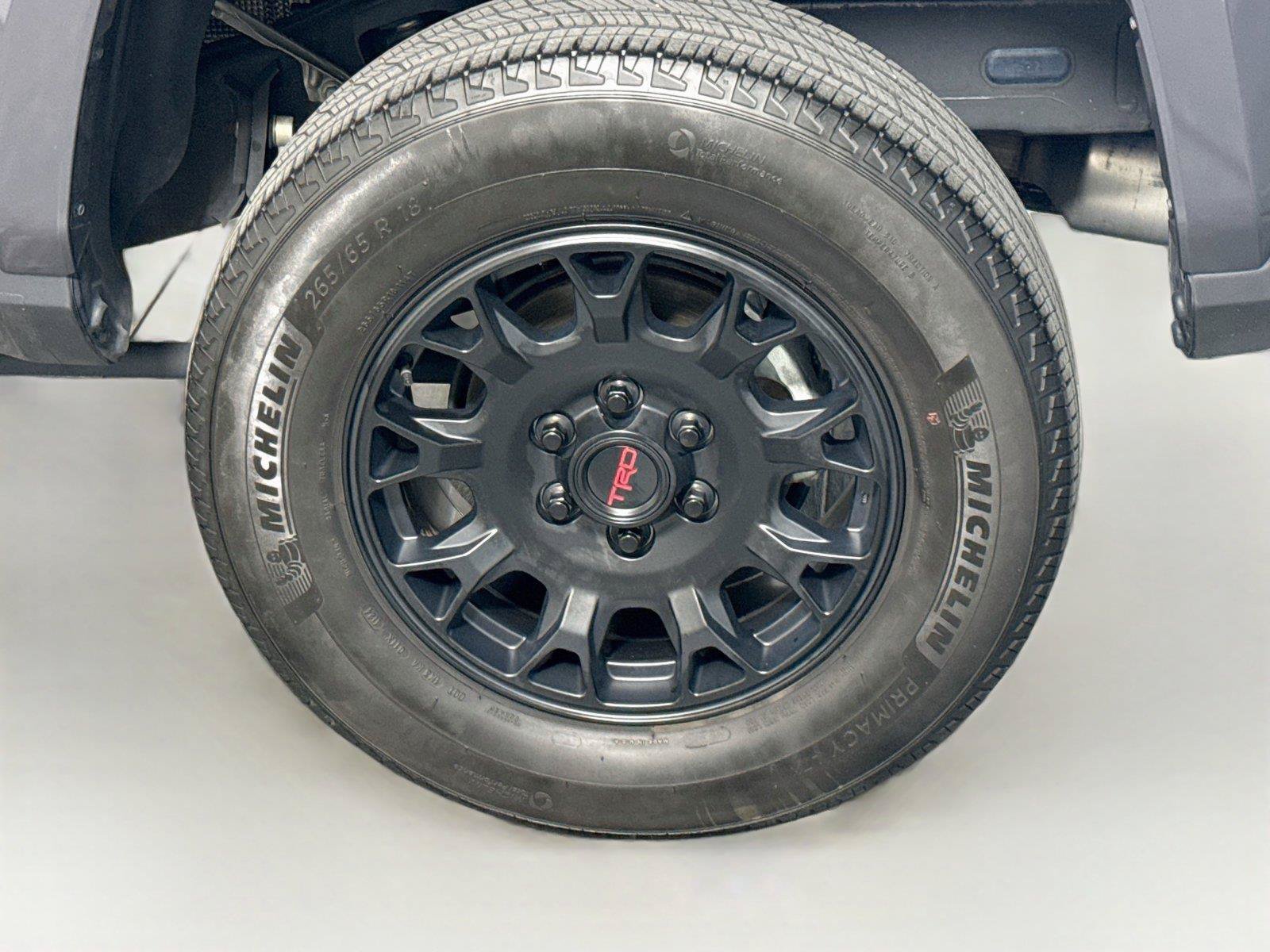 Used 2024 Toyota Tacoma TRD Sport w/ TRD Sport Upgrade Package RWD image 35