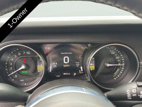 Used 2023 Jeep Wrangler Unlimited Sahara w/ Cold Weather Group AWD/4WD image 25